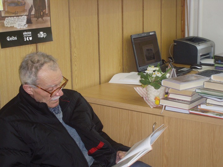 img00002.jpg